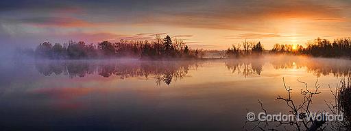 Rideau Canal Sunrise_23511-3.jpg - Photographed along the Rideau Canal Waterway near Smiths Falls, Ontario, Canada.
